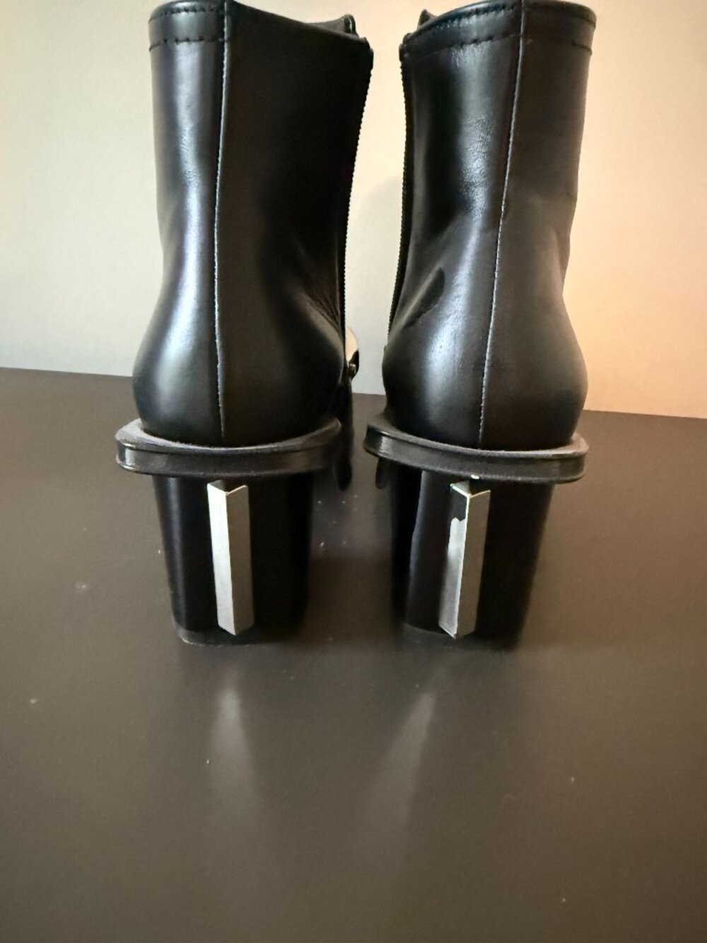Alexander McQueen Peak Ankle Boots - Picture 2 of 5